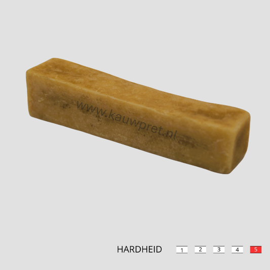 De Himalaya Churpi is een harde hondensnack gemaakt van yak- &amp; koemelk, limoensap en Himalaya zout en is handgemaakt volgens traditioneel recept. Het product is 100% natuurlijk. De Himalaya Churpi is glutenvrij.